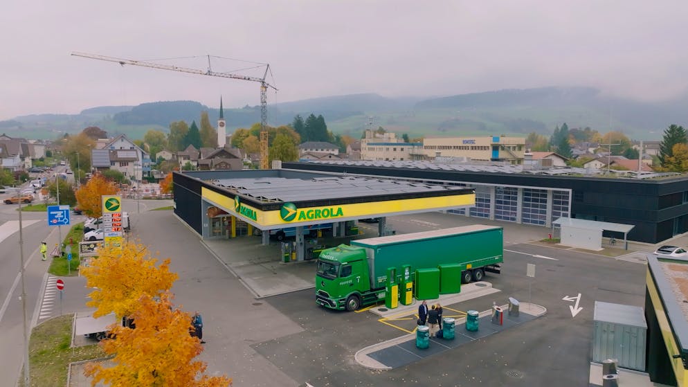 In Konolfingen gibt es jetzt eine Schnellladestation für elektrische Lastwagen, diese kann mit bis zu 600 kW laden.