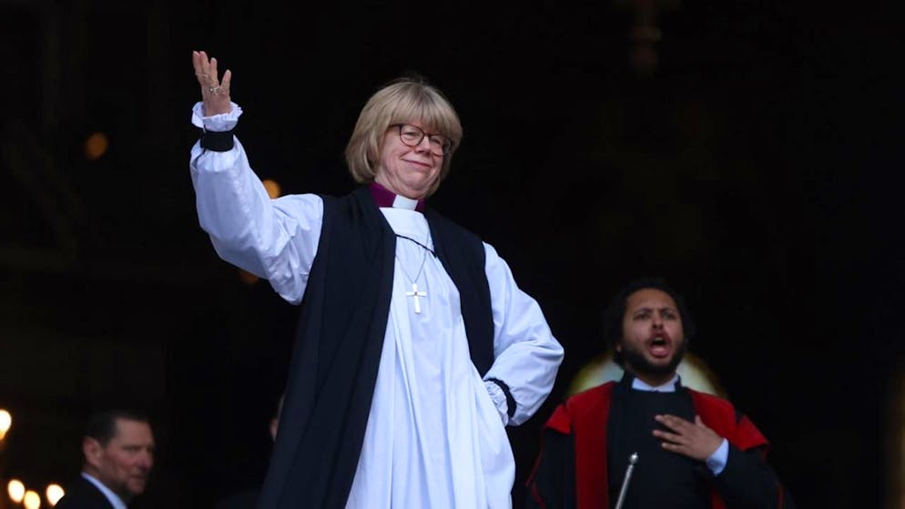 Sarah Mullally a été confirmée mercredi dans son rôle d'archevêque de Canterbury mercredi.