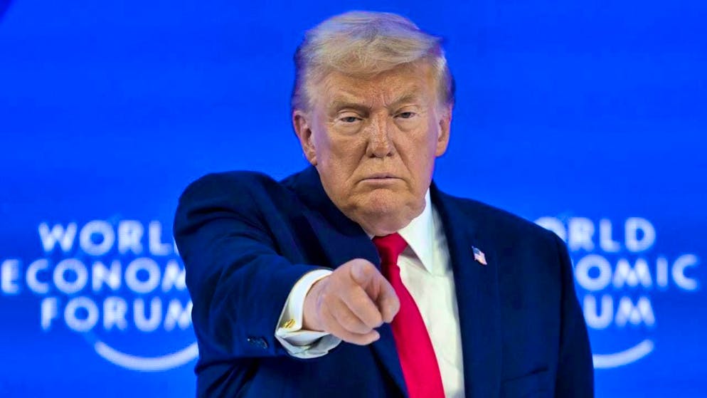 An indicator for the Swiss economy fell into negative territory in January. According to UBS, this is probably due to the Greenland crisis triggered by US President Donald Trump. (In the archive picture Trump at the WEF)