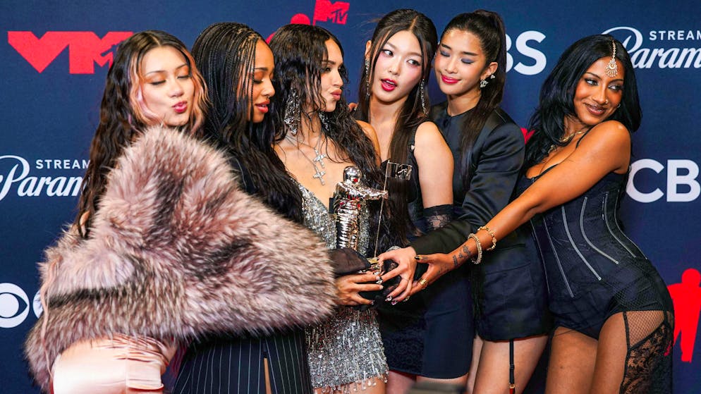 Manon by Katseye nominated for two Grammys in 2026. And at the MTV Video Music Awards in September 2025 in New York: Megan Skiendiel, Manon Bannerman, Daniela Avanzini, Yoonchae Jeong, Sophia Laforteza and Lara Raj (from left to right).