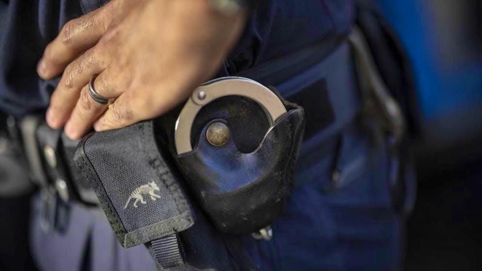 The Zurich cantonal police have arrested a wanted mafioso. (symbolic picture)