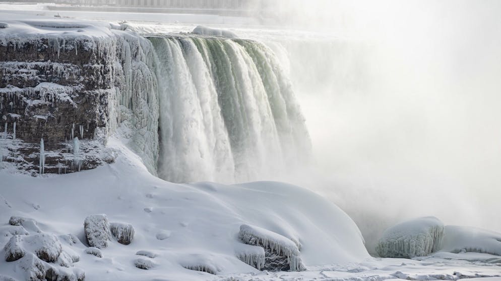 Niagarafälle vereist, Deutschlands Seen zugefroren. So viel Kälte bräuchte es für eine Seegfrörni