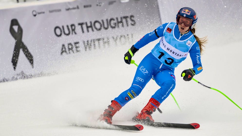 Des bâches spéciales ont été posées dans l’aire d’arrivée (ici Sofia Goggia).