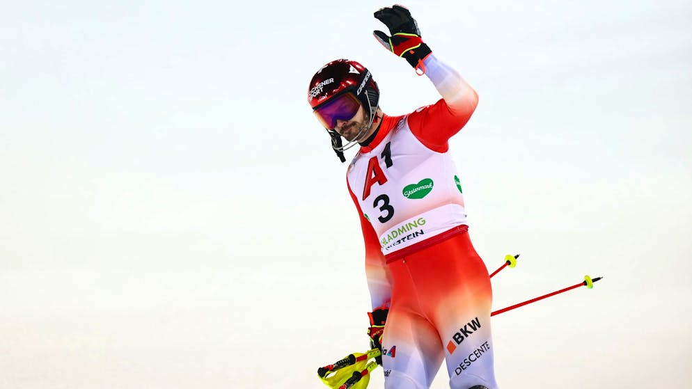 Loïc Meillard geht im Nacht-Slalom in Schladming leer aus.