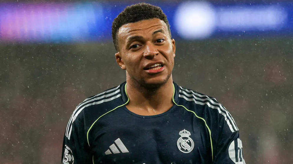 Kylian Mbappé wird in den nächsten Tagen von medizinischem Personal betreut werden
