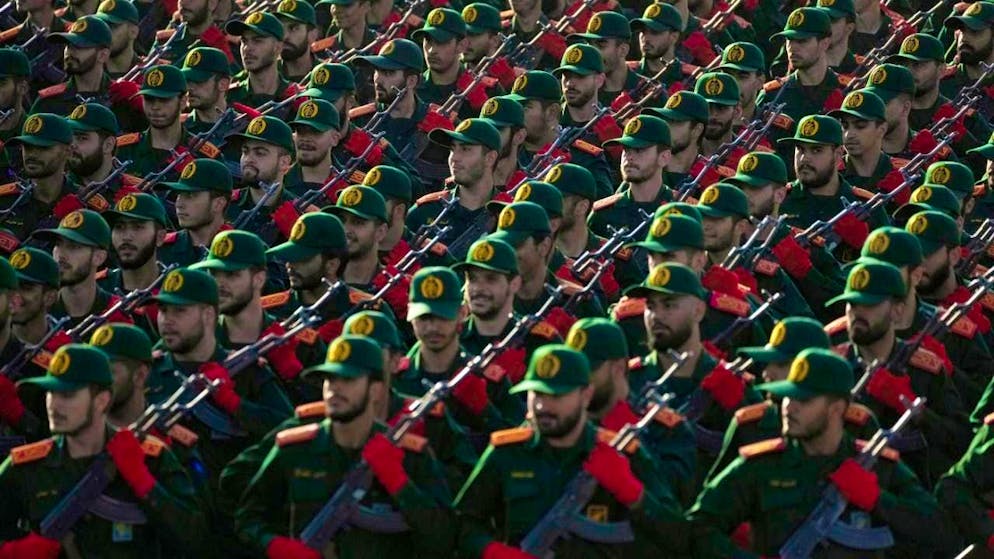 ARCHIVE - Cadets of the Iranian Revolutionary Guard march in front of the shrine of the late revolutionary founder Ayatollah Khomeini during a military parade to mark the anniversary of the start of the war against Iran by former Iraqi dictator Saddam Hussein 44 years ago. Photo: Vahid Salemi/AP/dpa