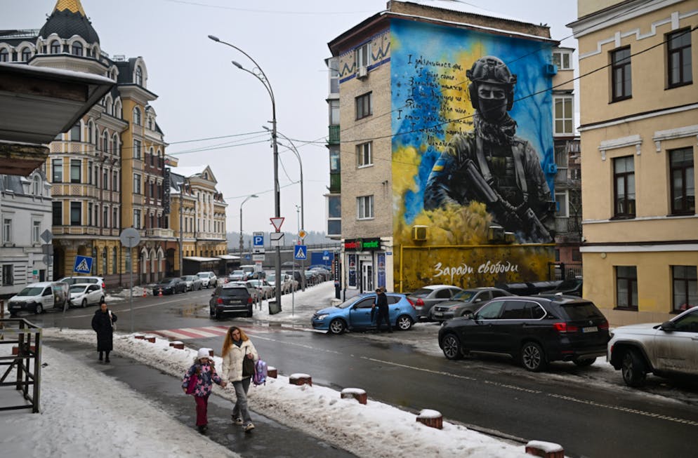 Les températures en Ukraine vont descendre dans les prochains jours jusqu'à -30°C, a averti jeudi l'agence météorologique, alors que le pays est confronté à des coupures d'électricité et de chauffage d'ampleur à cause des frappes russes.