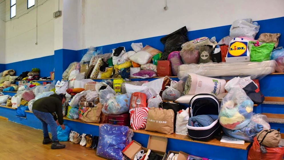 Risque de glissement de terrain: 1500 personnes évacuées en Sicile - Gallery. Les habitants sont évacués après le glissement de terrain qui a touché la ville de Niscemi, en Sicile.