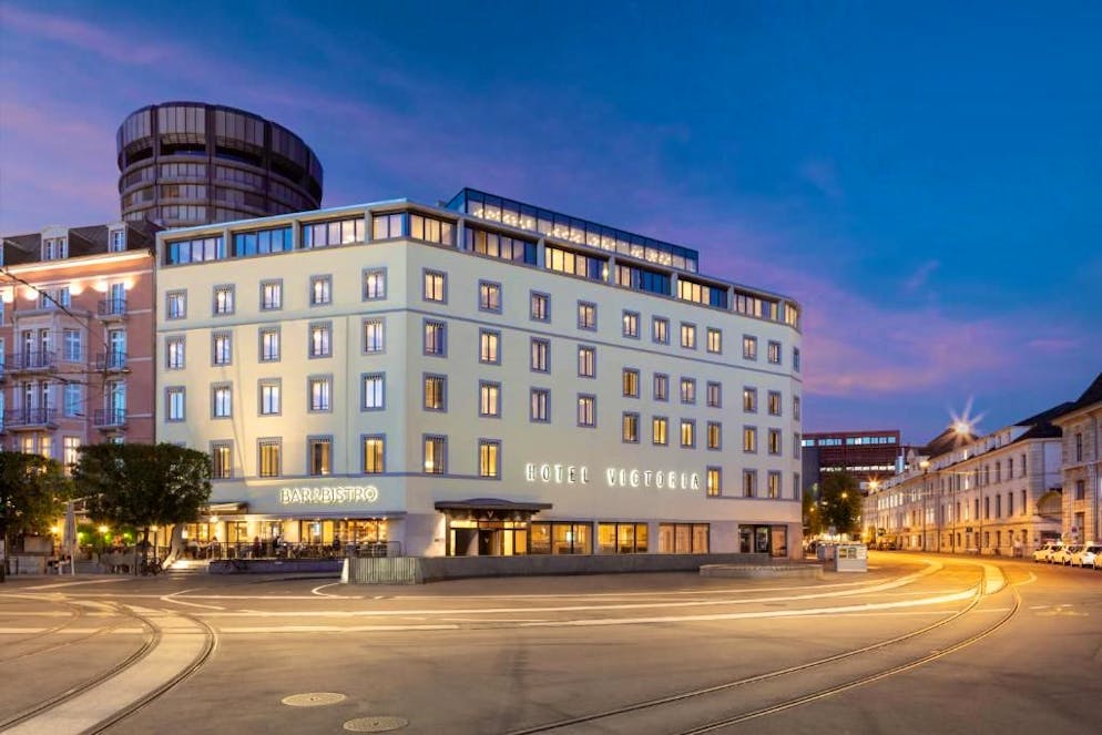 So reist du in der Schweiz überraschend günstig - Hotelcard. Das Hotel Victoria – in zentraler Lage in Basel.