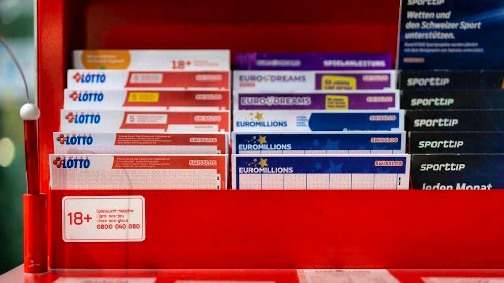 Various Euromillions tickets at a sales outlet in Zurich (symbolic image)