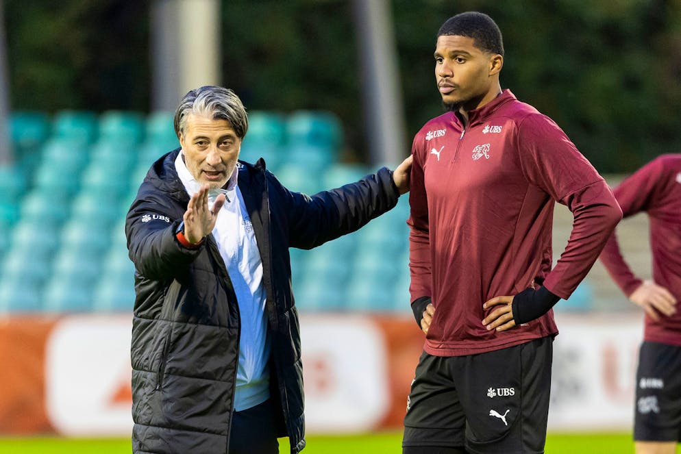 Aurèle Amenda (à droite) a un nouvel entraîneur : Albert Riera.