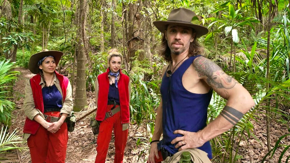 After the jungle test, Eva, Ariel and Gil (from left to right) get into an argument.