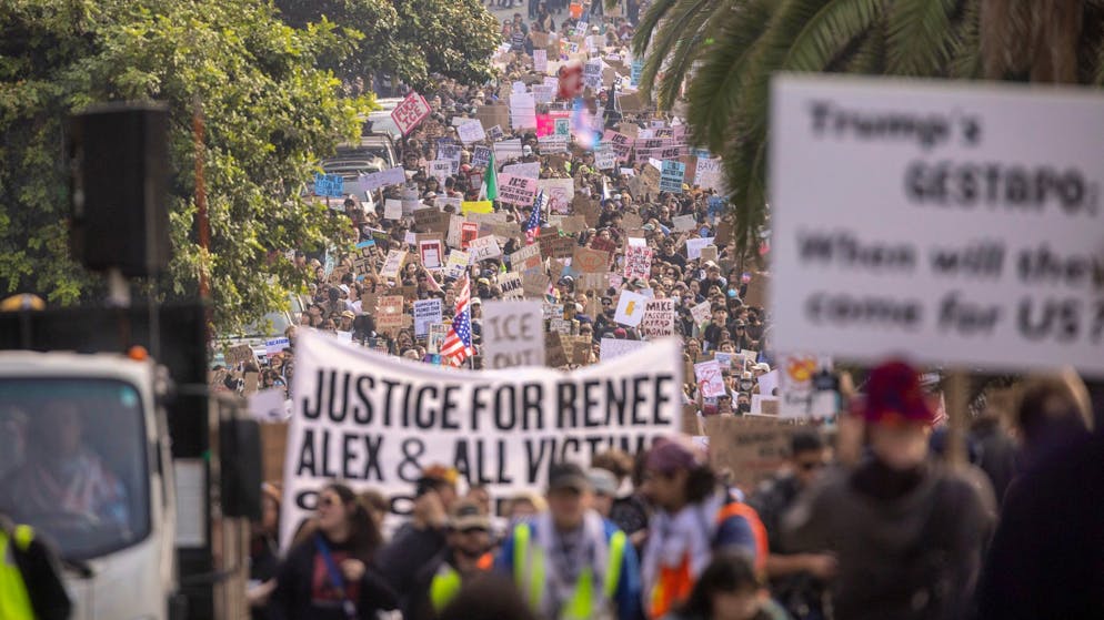 No money until Monday. Why is there another shutdown in the USA?