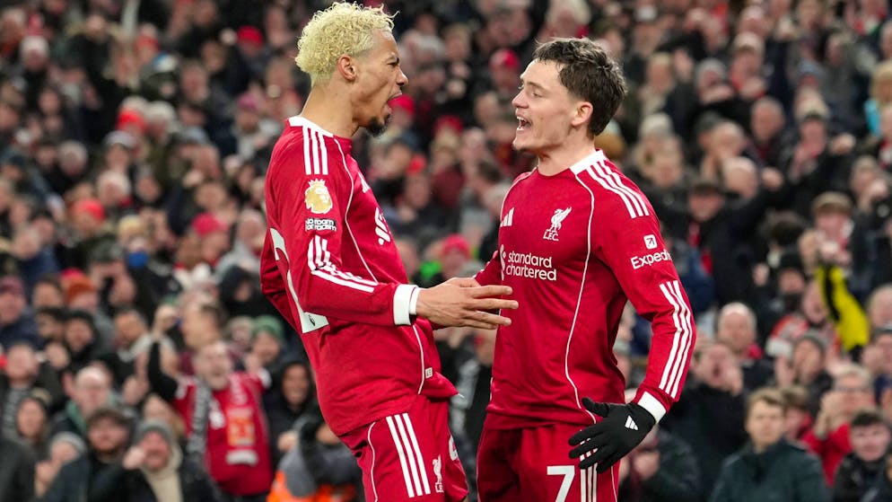 Premier League in the ticker. Will Liverpool help Arsenal in the title race with a win against Man City?