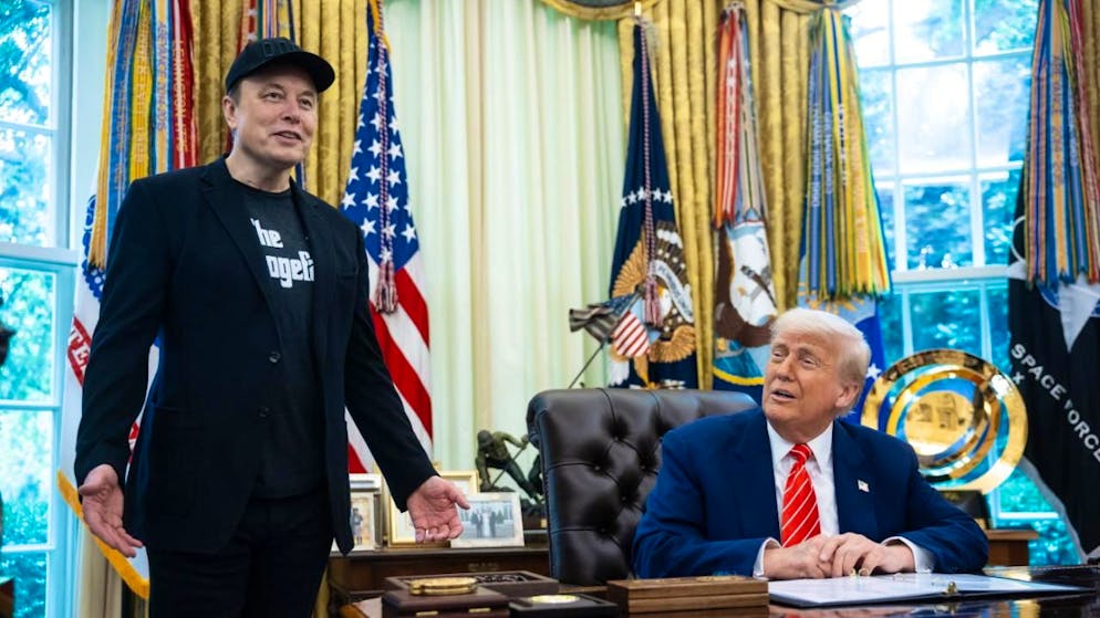 Elon Musk e Donald Trump nell'Ufficio ovale