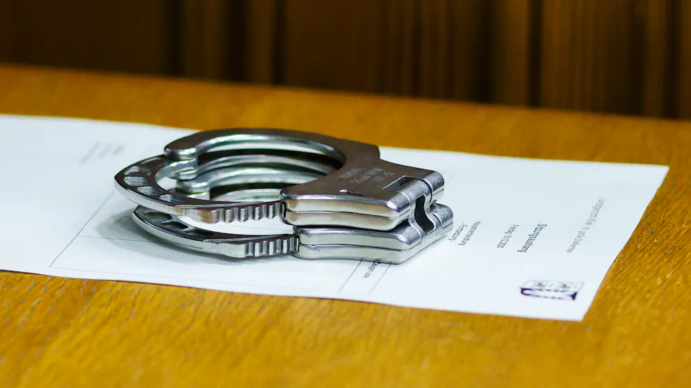 Bellinzonese. Uomo in manette perché sospettato di atti persecutori nei confronti dell'ex moglie