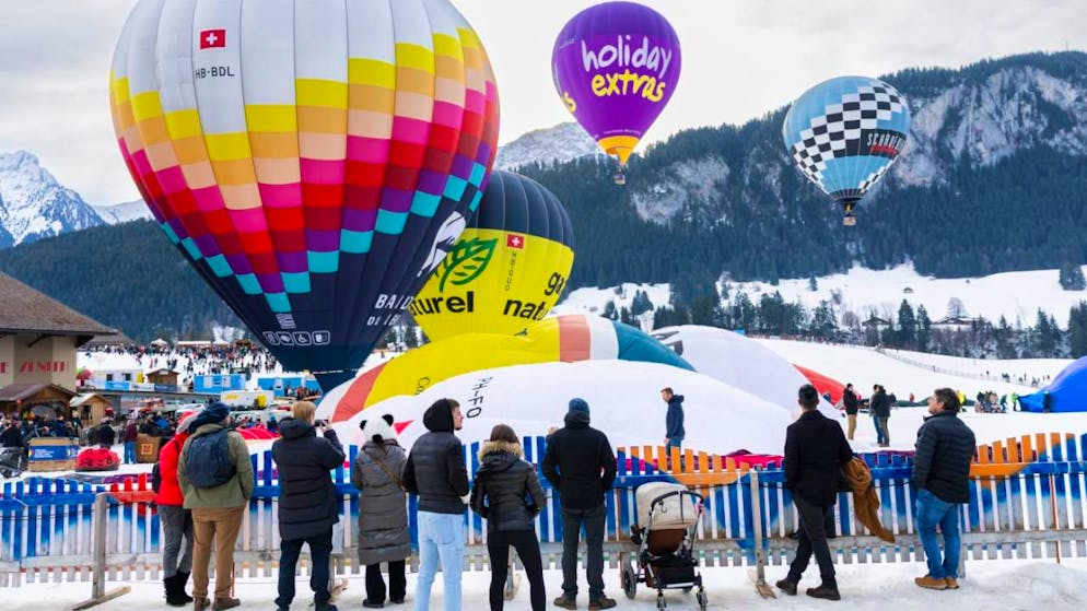 Une semaine inespérée pour les montgolfières à Château-d'Oex - Gallery. La manifestation a attiré plus de 45'000 visiteurs.