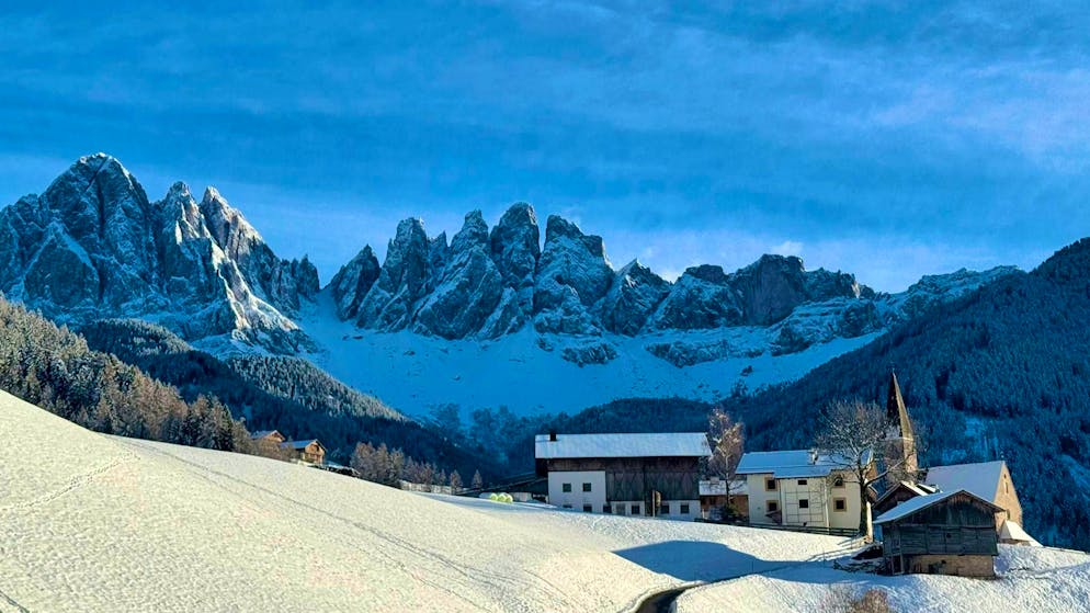 Click and go - Insta-tourists storm the Alpine village of St. Magdalena - Gallery. In China, the panorama is familiar from advertisements.