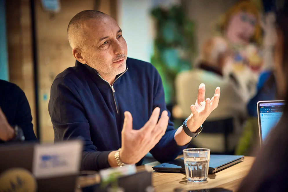 «En tant que chef d’équipe, je suis au plus près de mes collaboratrices et collaborateurs, ce qui nous laisse le temps d’échanger», explique Cesare Fersini.
