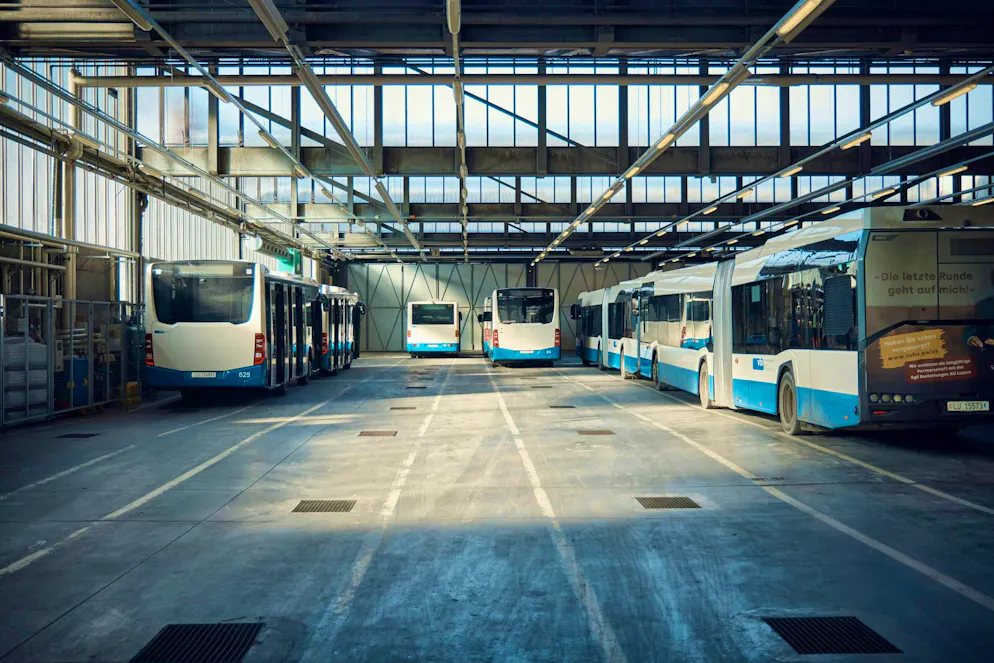 Transports publics de Lucerne VBL veille à un bon climat de travail en tant que Friendly Work Space. Pour le passage aux bus électriques, le dépôt fera bientôt l’objet de travaux de transformation qui en affecteront l’exploitation.