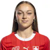 Portrait von Lia Kamber, Spielerin des Schweizer Fussball Nationalteams der Damen, fotografiert am 28. Mai 2024 in Magglingen. (SFV/KEYSTONE/Fabio Blaser)