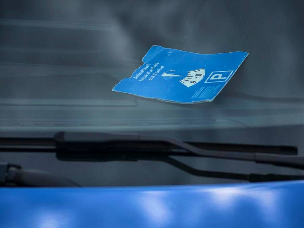 Swiss parking disks are not permitted in Austria.