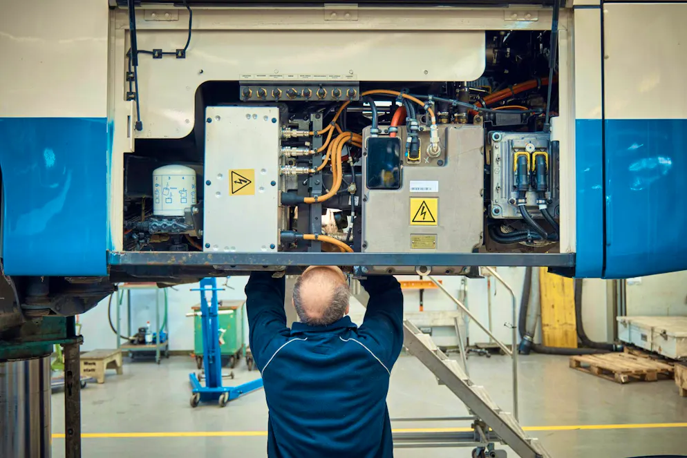 Transports publics de Lucerne VBL veille à un bon climat de travail en tant que Friendly Work Space. Dans les ateliers, bien que les horaires soient réguliers, recruter du personnel qualifié devient de plus en plus difficile.