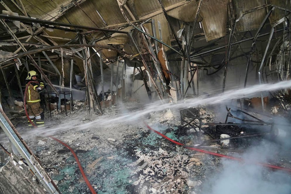 Grossbrand in Teheran zerstört Markthalle - Gallery. Mehrere Feuerwachen seien an den Löscharbeiten im Westen Teherans beteiligt. 