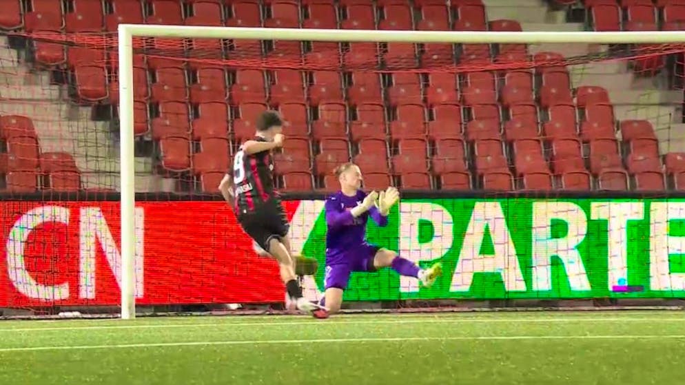 Demhasaj slots in from close range to make it 1:0.