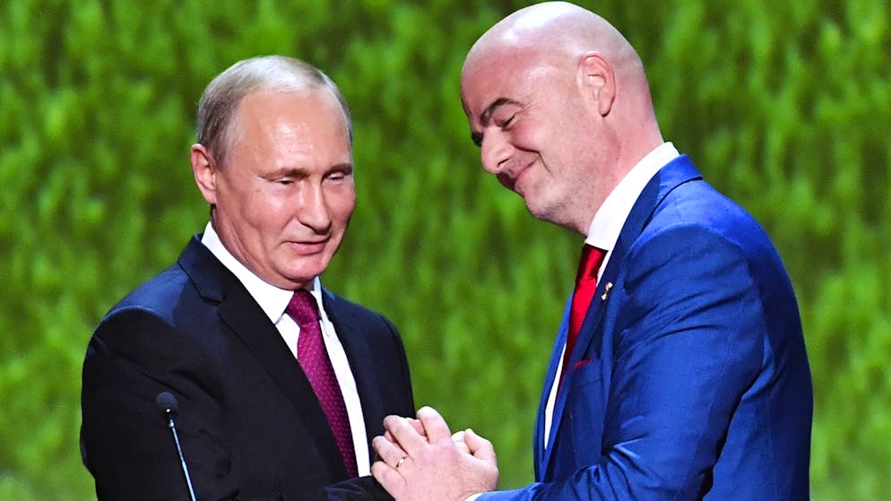 Football. «Cette exclusion n'a rien apporté» - La main tendue d’Infantino à Poutine