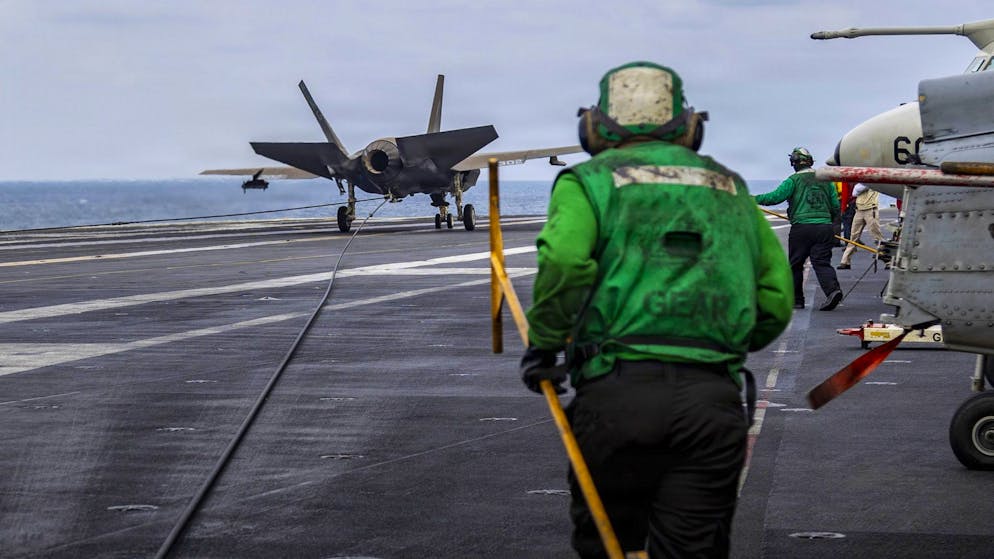 Tensioni. Gli USA abbattono un drone iraniano, si era avvicinato alla portaerei Lincoln