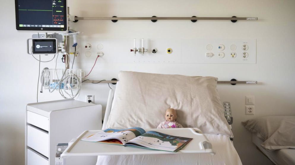 Wegen Misshandlungen wurden im Kinderspital Zürich im letzten Jahr 732 Kinder und Jugendliche betreut. (Symbolbild)