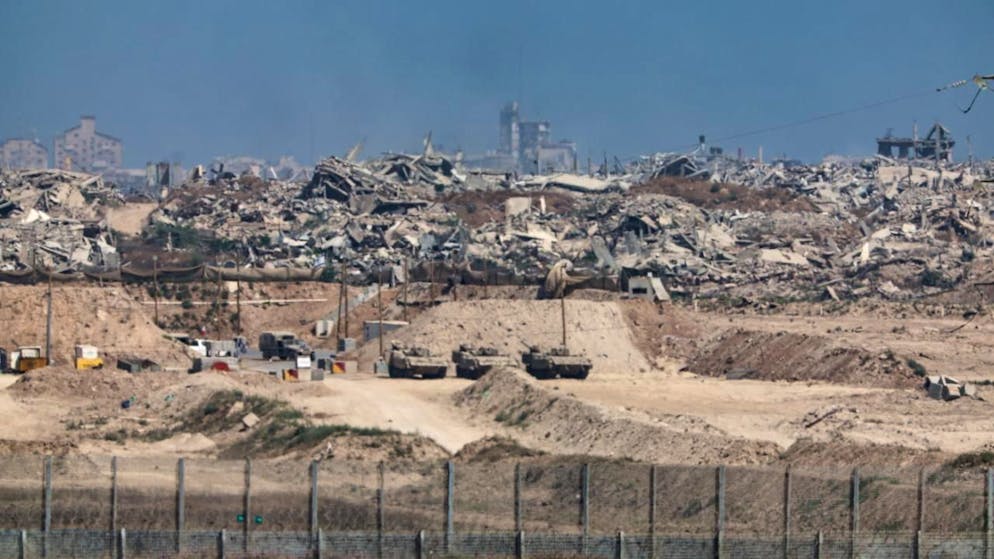 Ignazio Cassis avrebbe dovuto adoperarsi per impedire a Israele di commettere crimini nella Striscia di Gaza o, come minimo, non favorirli. (foto d'archivio)