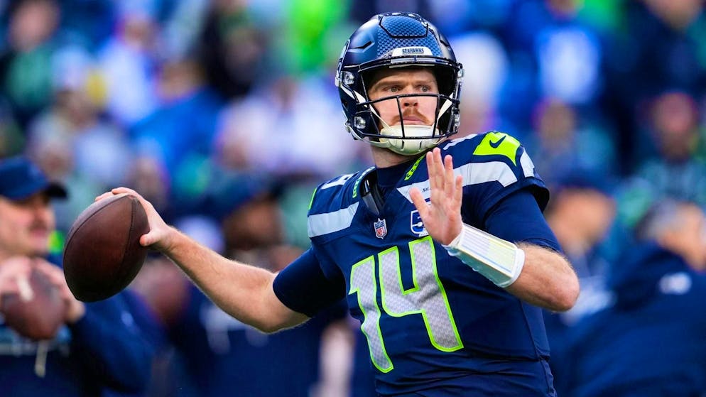 Seattle quarterback Sam Darnold and his Seahawks take on the New England Patriots in Super Bowl LX (60).