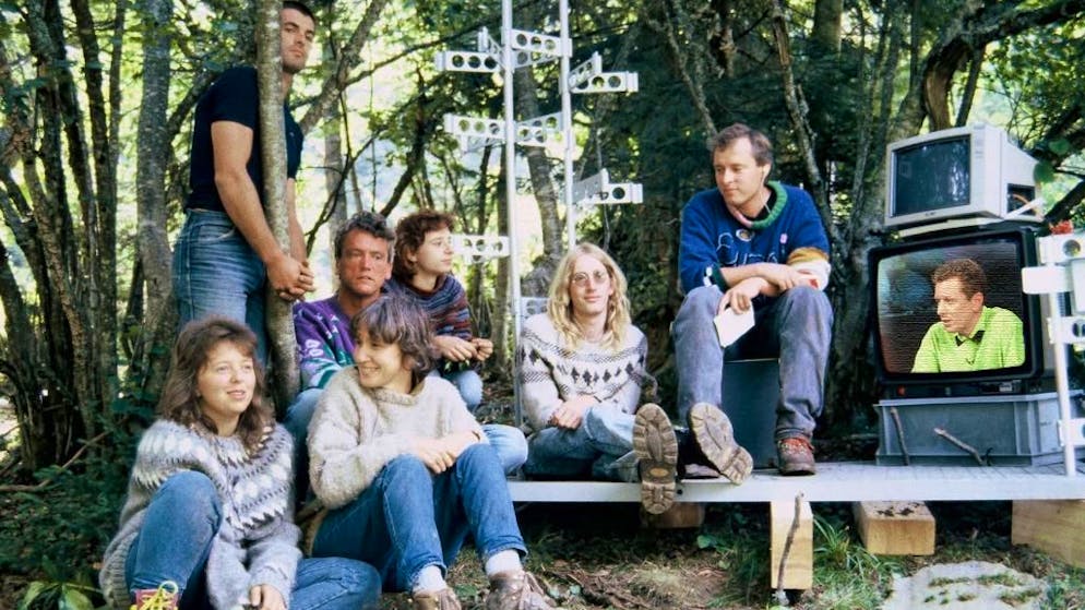 Wer hat's erfunden?. Steinzeit-Survival – die Schweizer Mutter aller Dschungelcamps