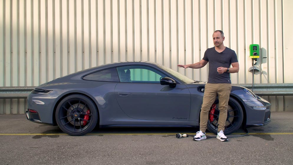 Porsche schickt den 911 bewusst nicht an die Wallbox.