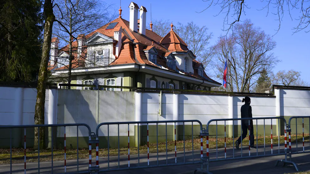 Hotspot für Putins Geheimdienstler. Aufsicht kritisiert lasche Spionageabwehr der Schweiz