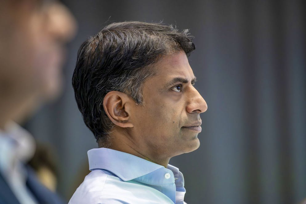 A la tête de Novartis depuis 2018, Vasant Narasimhan a perçu en qualité de directeur général de Novartis près de 110 millions de francs en numéraire, actions et autres avantages (archives).