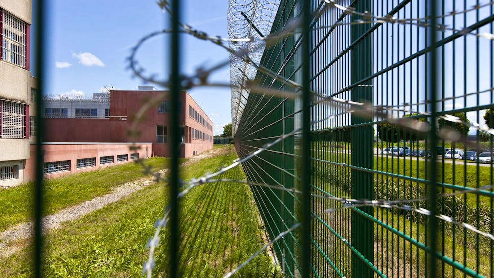 Prison de Bellechasse à Fribourg. Les détenus se rebellent, les agents de détention débordés!