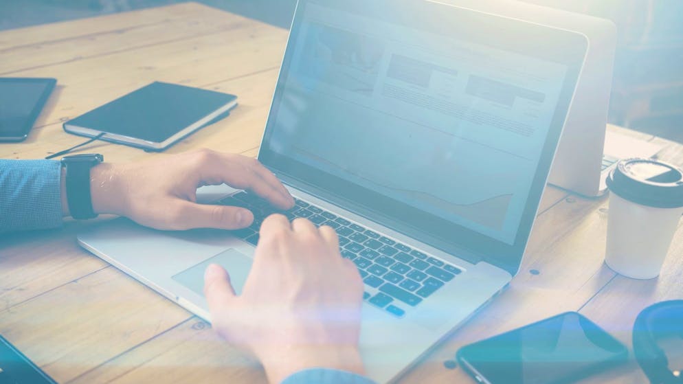 Ein Banker wurde des Insiderhandels überführt. 