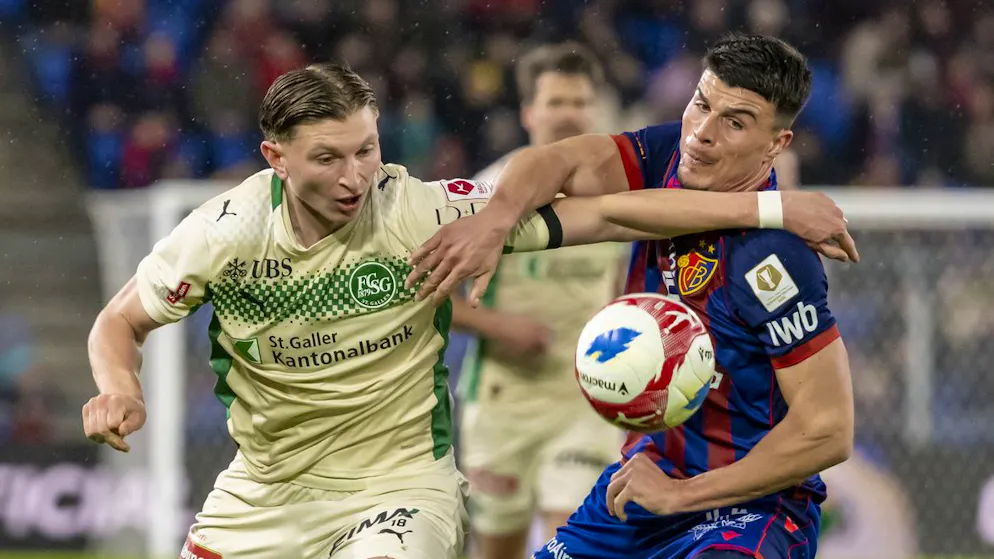 Countdown in the stream. Basel need a win against St.Gallen to still hope for a place in the European Cup