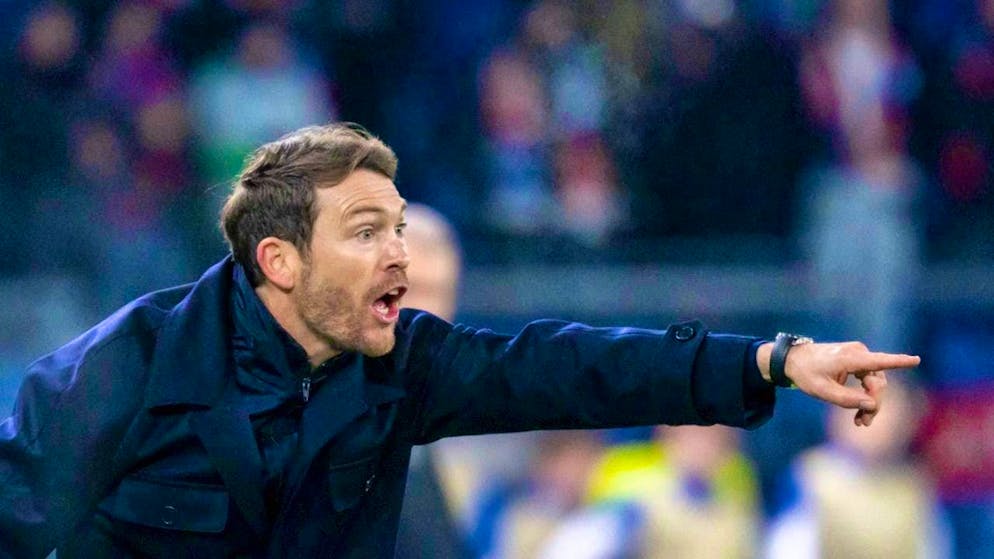 Stephan Lichtsteiner wants to secure his first win in his third game as Basel coach