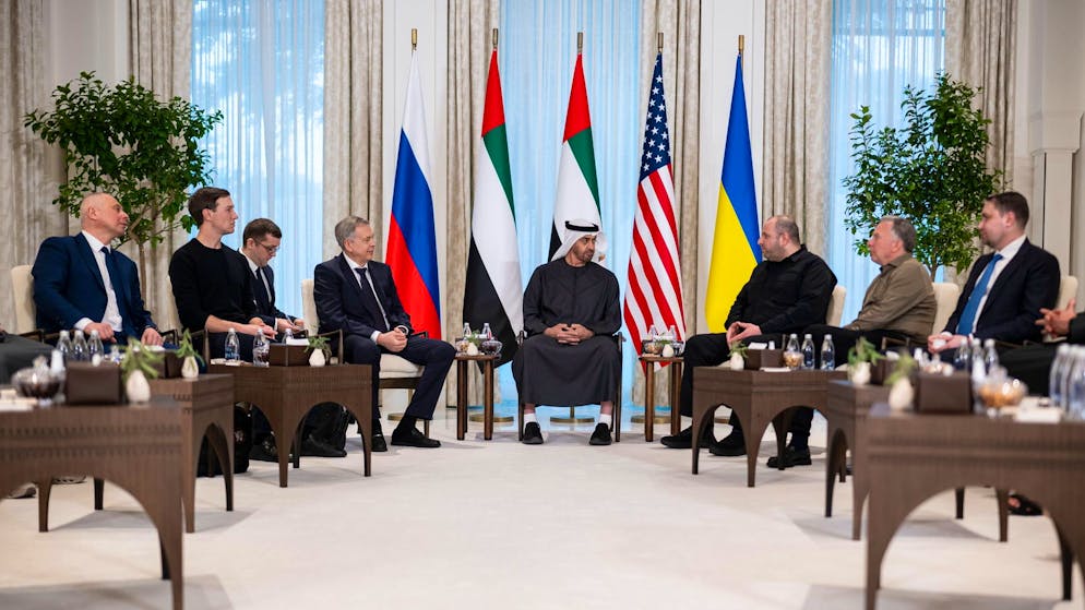Guerra in Ucraina. A Abu Dhabi Russia e USA dialogano, ma per Zelensky sono incontri «non facili», l'Ue pensa ad un inviato speciale