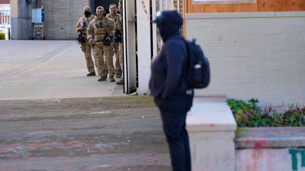 Federal officers in Portland in the US state of Oregon. (archive image)