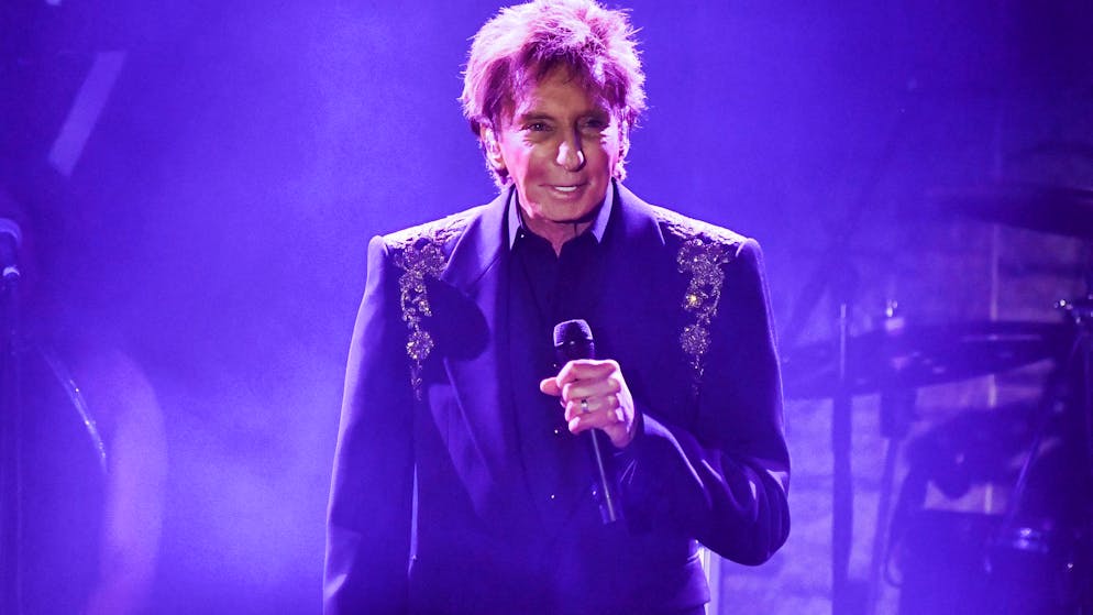 Atteint d'un cancer. Après une opération, Barry Manilow annule ses concerts à Las Vegas