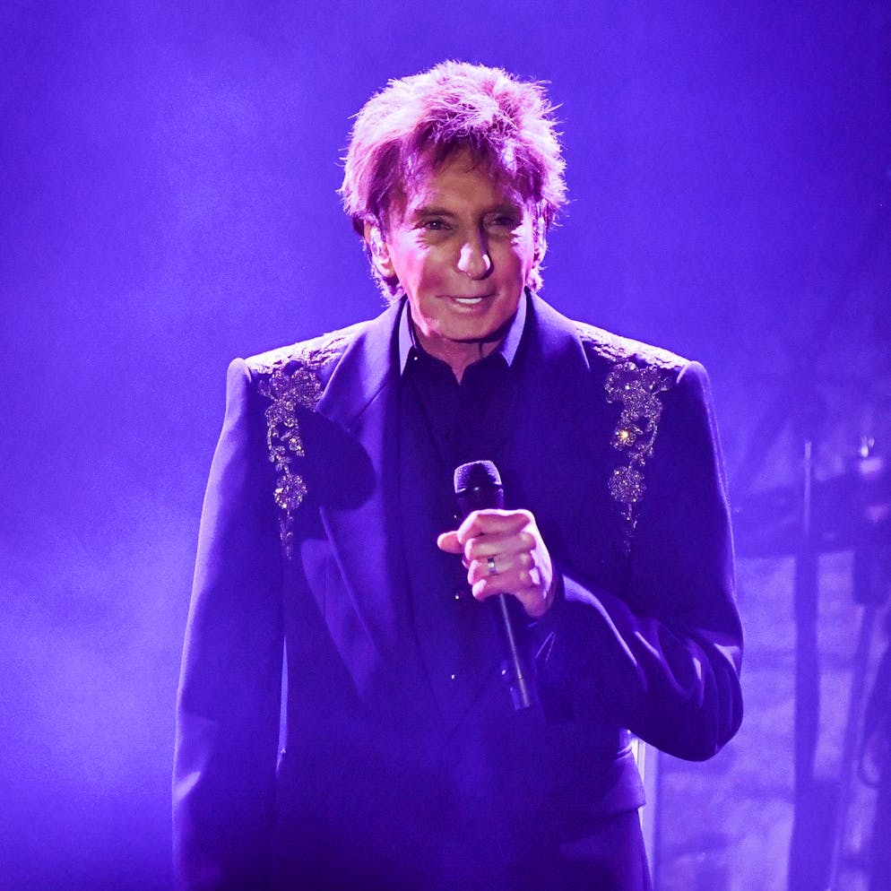 Atteint d'un cancer. Après une opération, Barry Manilow annule ses concerts à Las Vegas