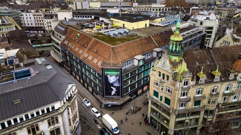 The real estate group Swiss Prime Site, the owner of the Jelmoli building, expects a significant increase in rental income and a further decline in vacancy rates for the current year. (archive picture)