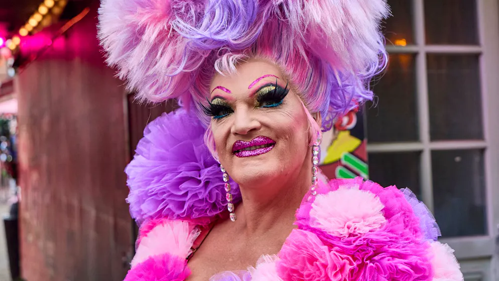 Life story of a drag queen. Olivia Jones: 