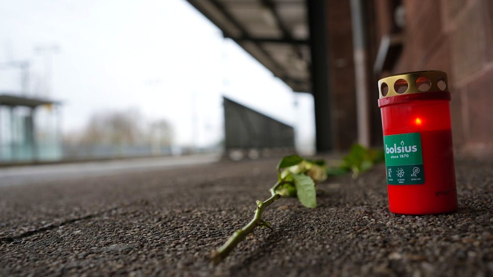 Threats on the train are increasing.