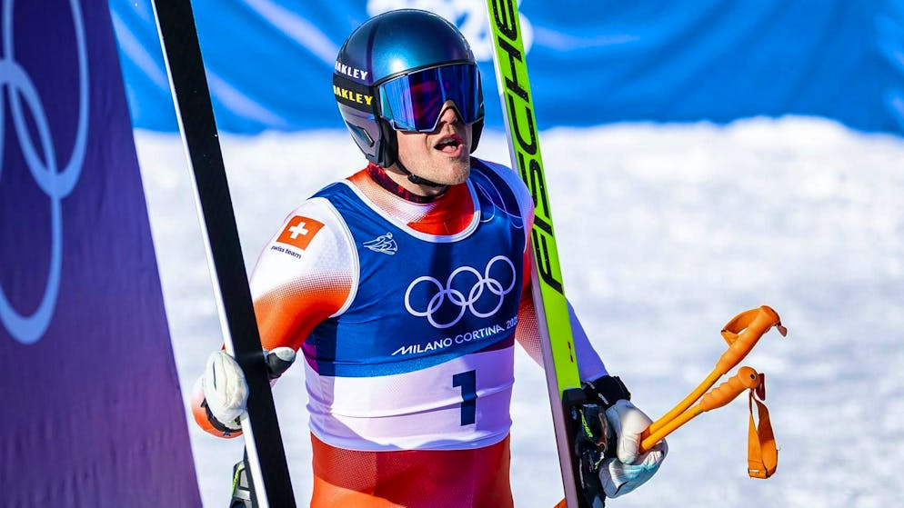 Stefan Rogentin prevails against Niels Hintermann in the third downhill training.